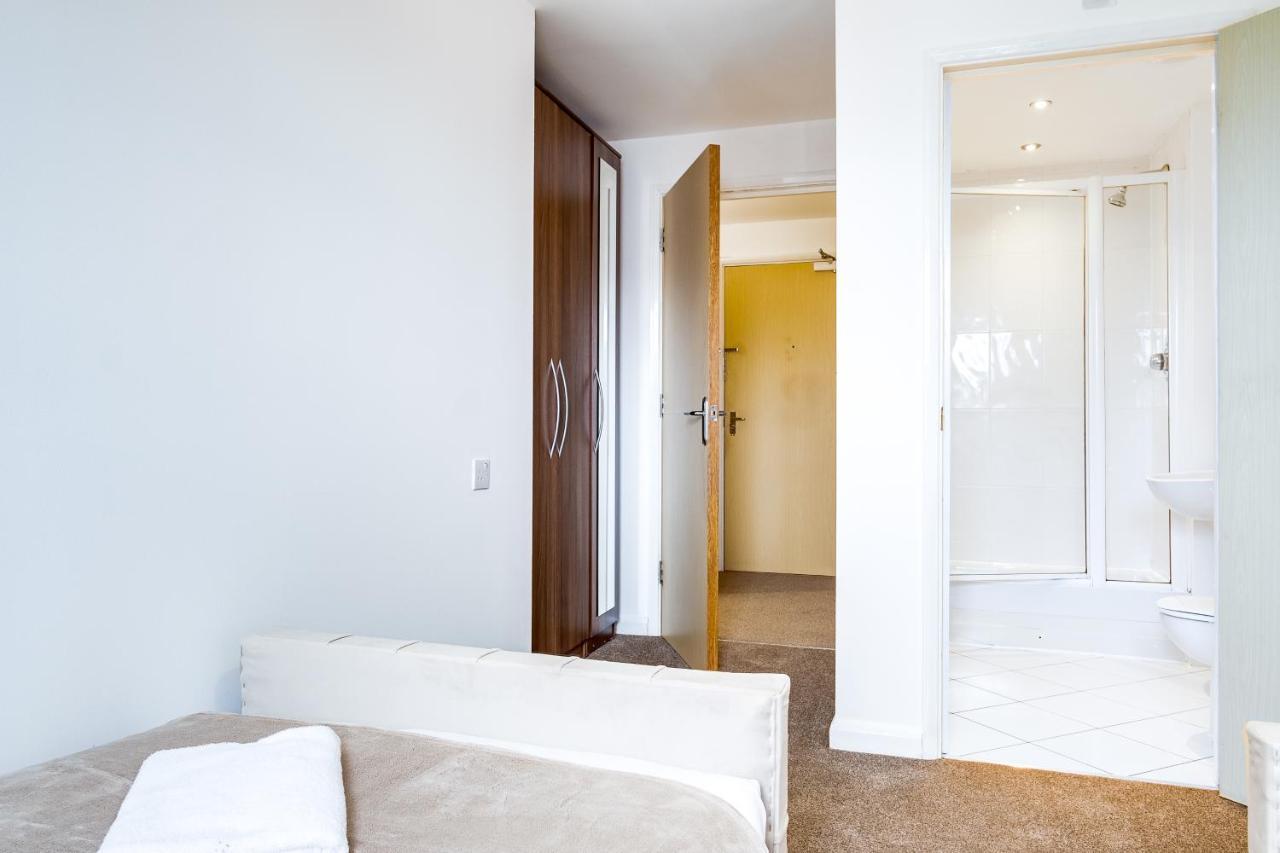 Stylish 4Th Floor 2 Bedroom En Suite City Centre Apartment With Parking By Azura Nights Μπέρμιγχαμ Εξωτερικό φωτογραφία